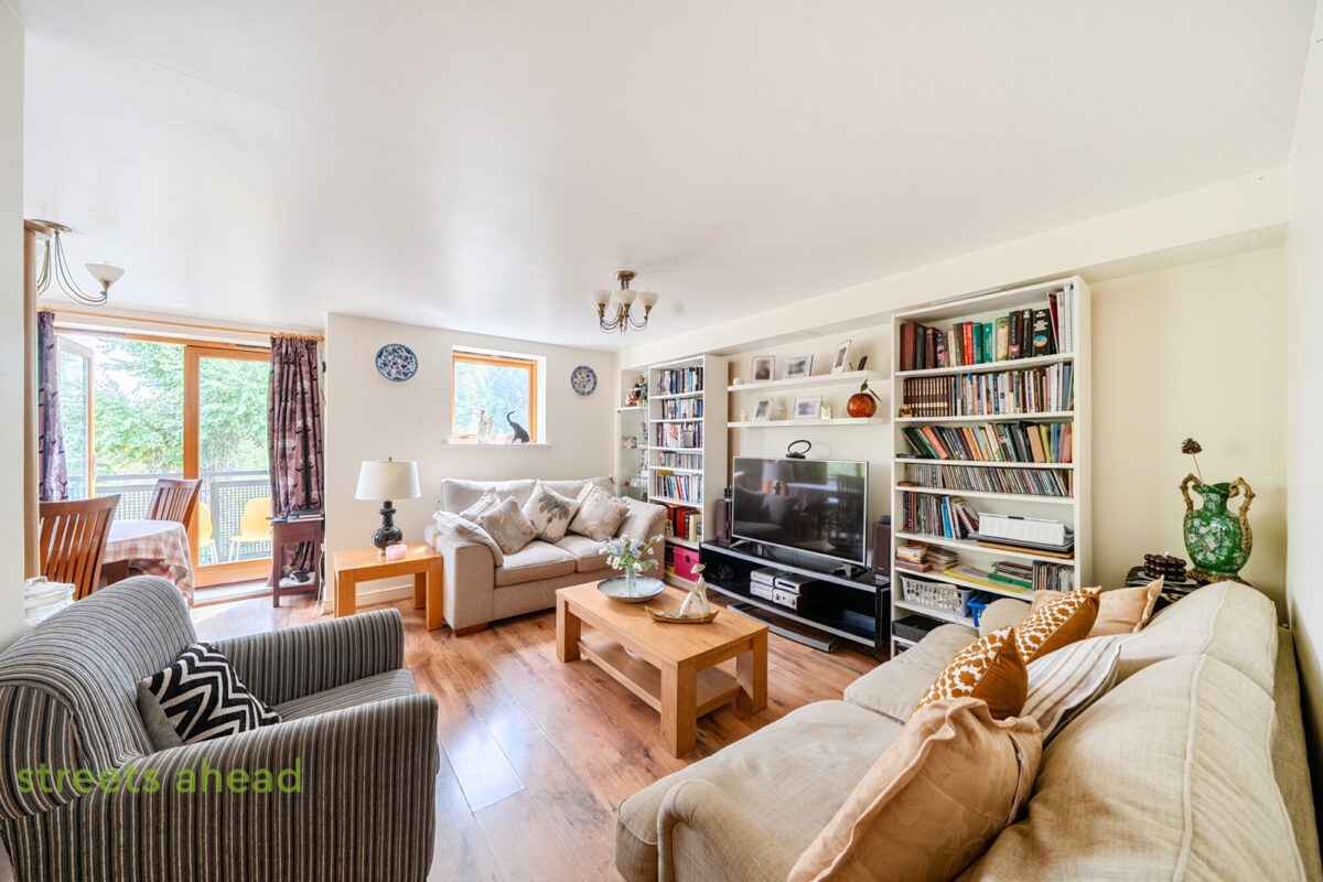 snwsah_scr151005_img_00.jpg Spottiswood Court, 3 Harry Close, Croydon, CR0, photo 1