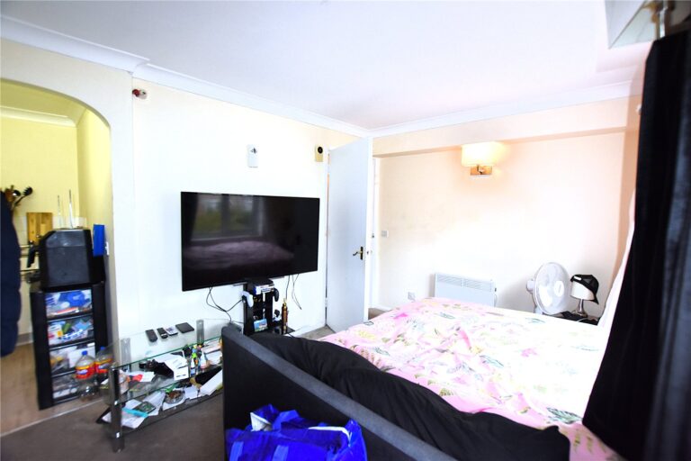 snwsah_snw200540_l_img_03.jpg Mayday Road, Thornton Heath, CR7, photo 4
