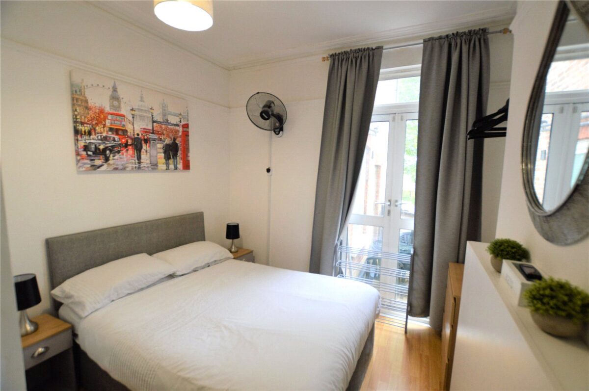 Holmewood Road, London, SE25, photo 2