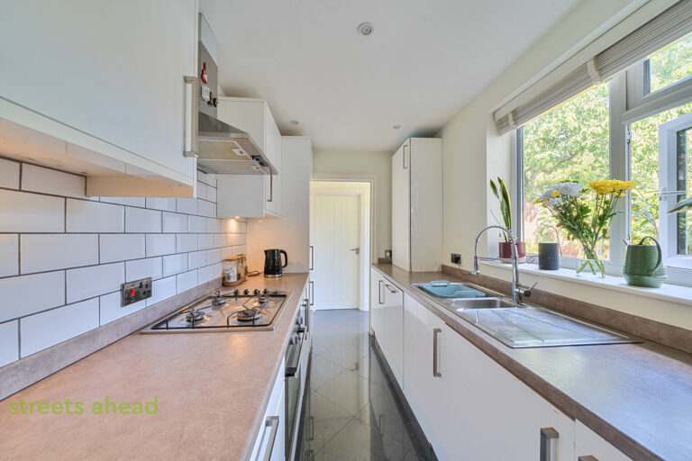 snwsah_snw260124_img_06.jpg Manor Road, Beckenham, BR3, photo 7