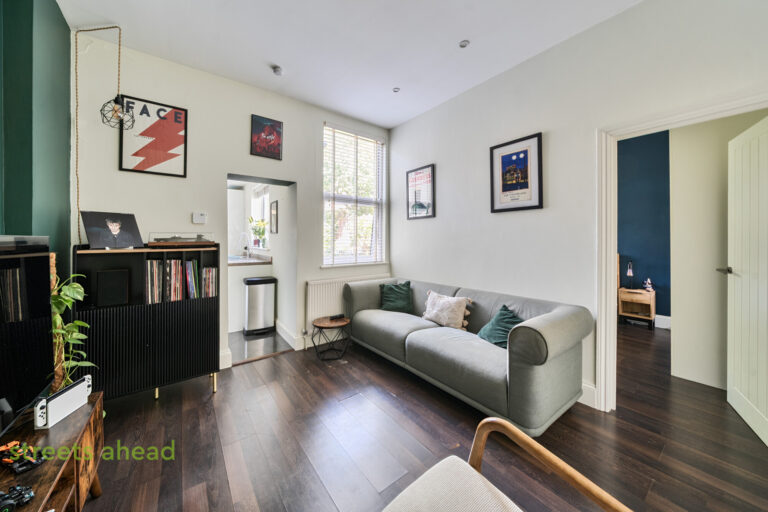 snwsah_snw260124_img_07.jpg Manor Road, Beckenham, BR3, photo 8