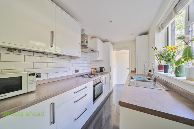 snwsah_snw260124_img_08.jpg Manor Road, Beckenham, BR3, photo 9