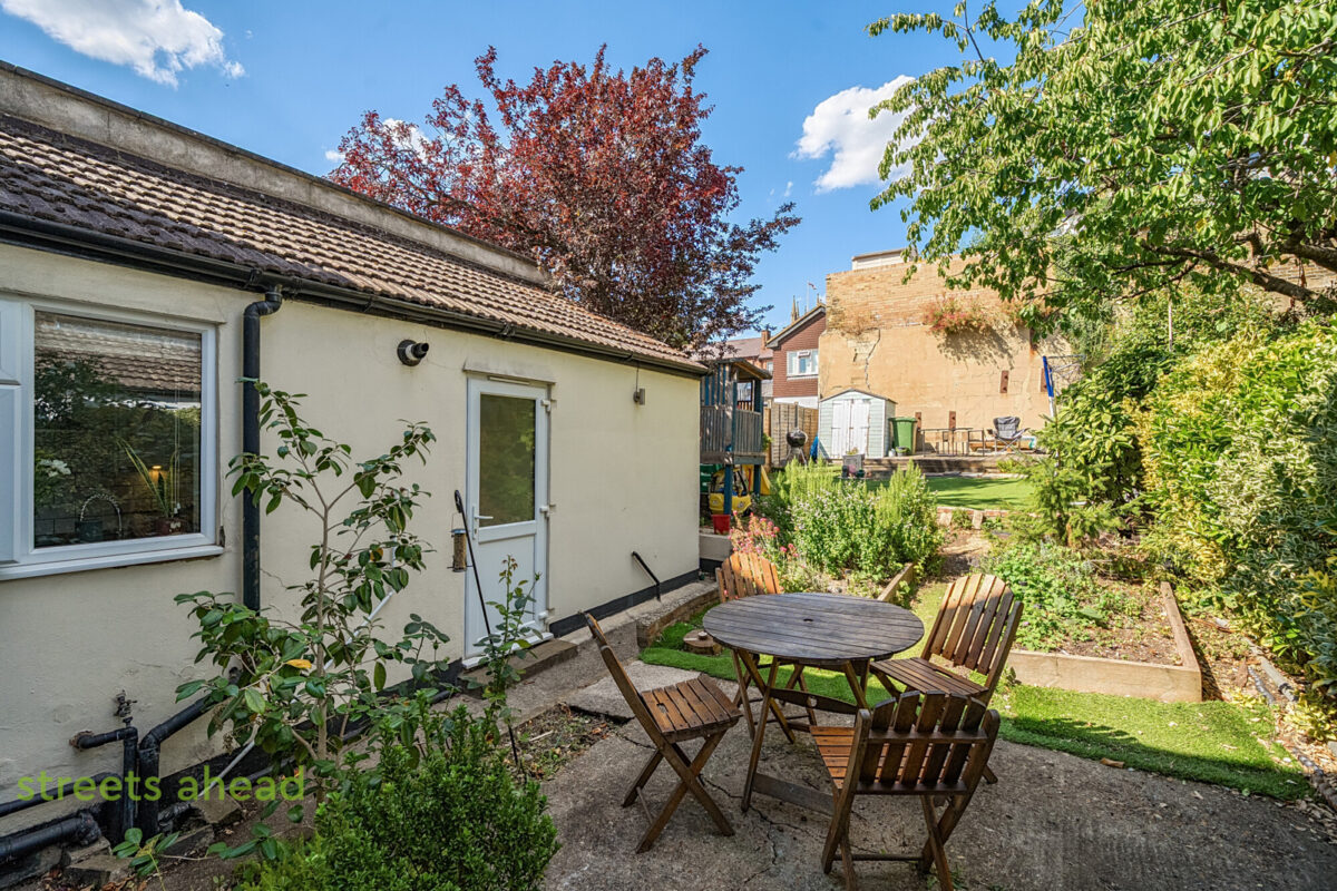 snwsah_snw260124_img_10.jpg Manor Road, Beckenham, BR3, photo 11