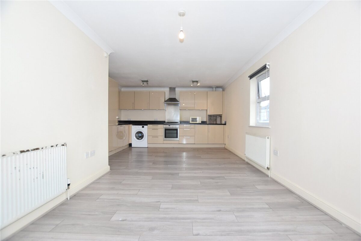 snwsah_snw260244_l_img_01.jpg Ravenscroft Road, Beckenham, BR3, photo 2