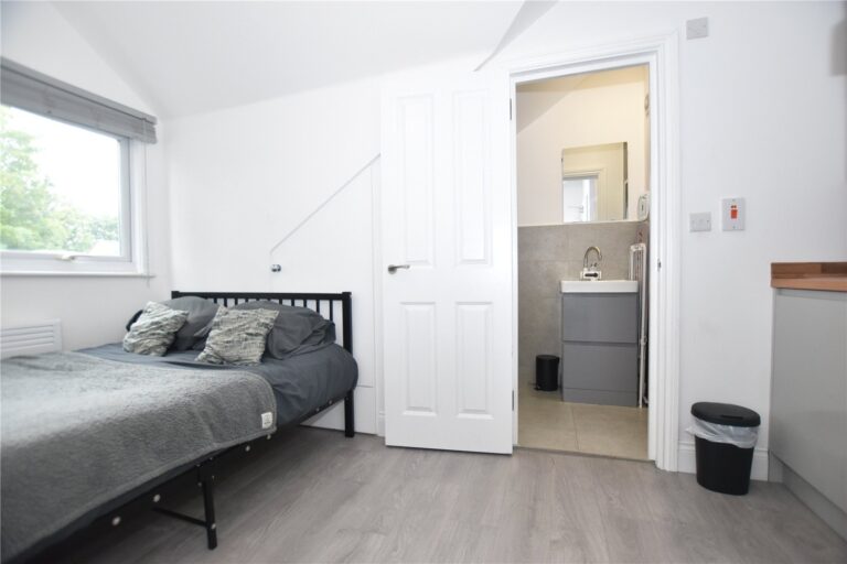 snwsah_snw260249_l_img_02.jpg Kings Road, London, SE25, photo 3