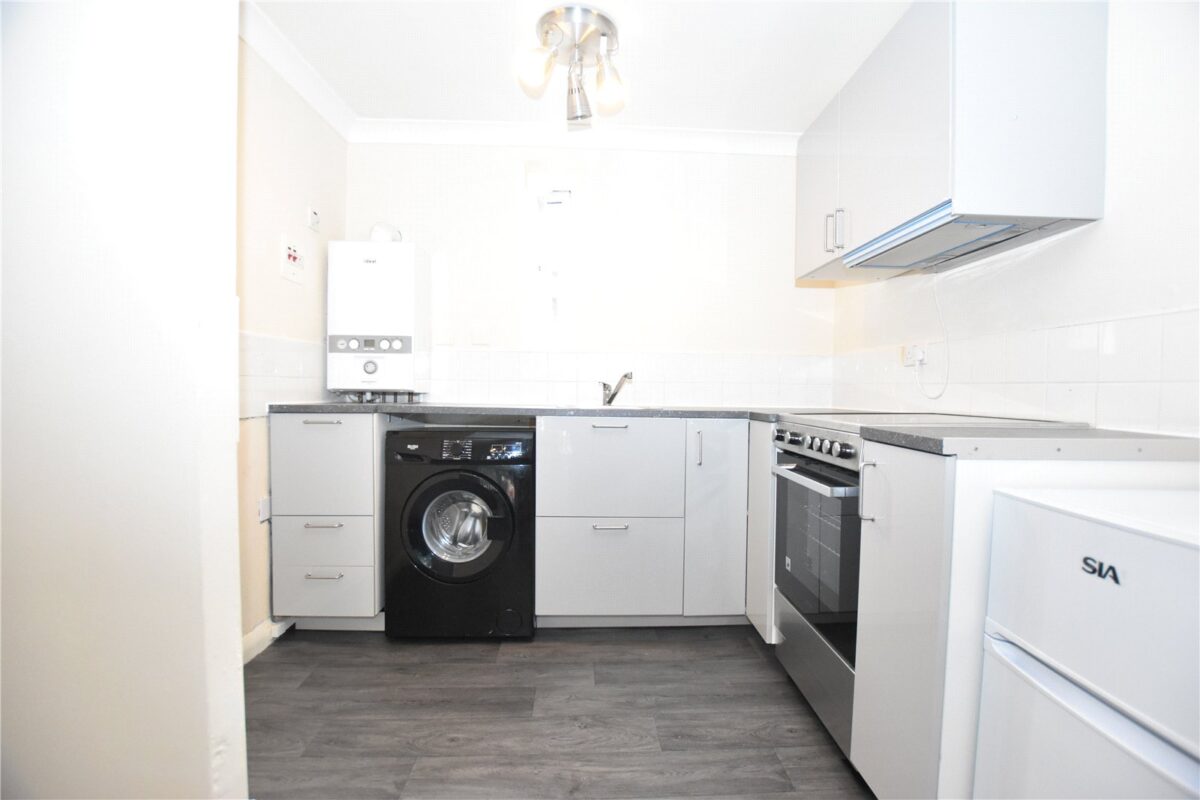 Whitehorse Lane, London, SE25, photo 4