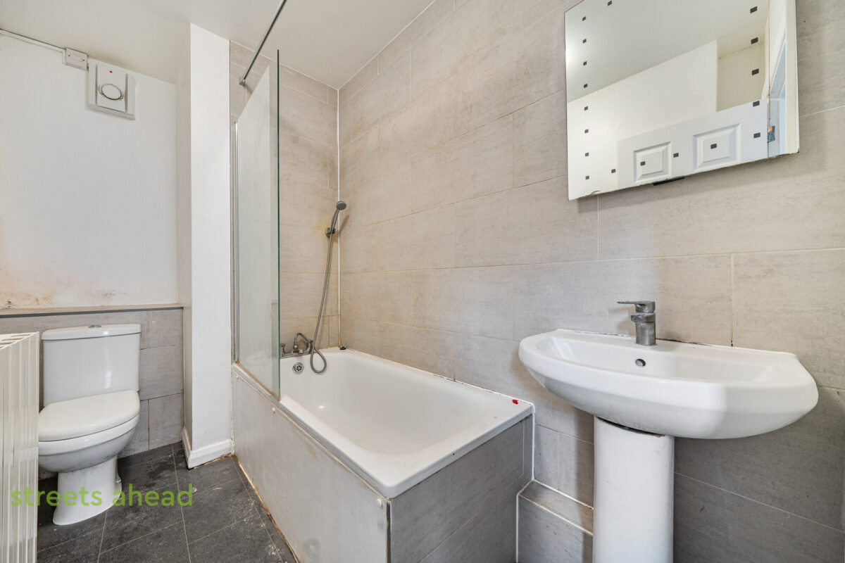 snwsah_tho230121_img_02.jpg Grange Road, Thornton Heath, CR7, photo 3