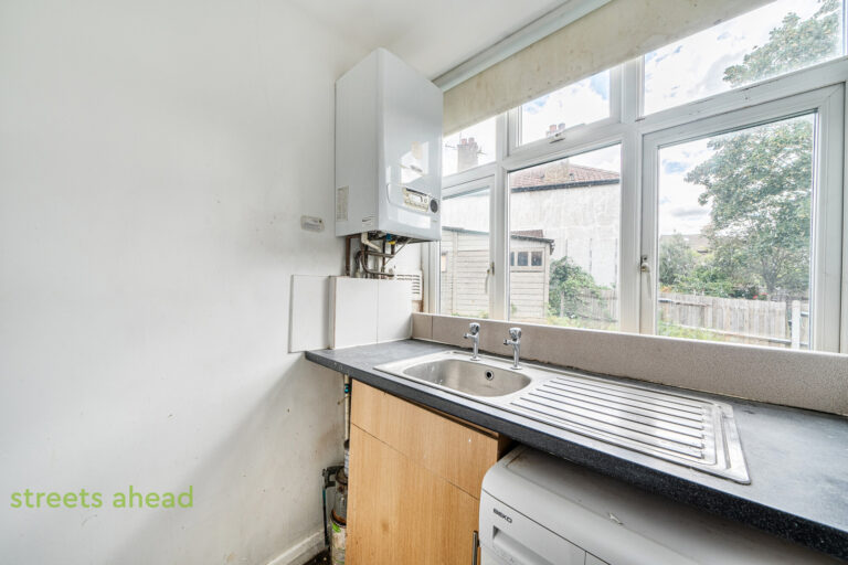 snwsah_tho230121_img_04.jpg Grange Road, Thornton Heath, CR7, photo 5