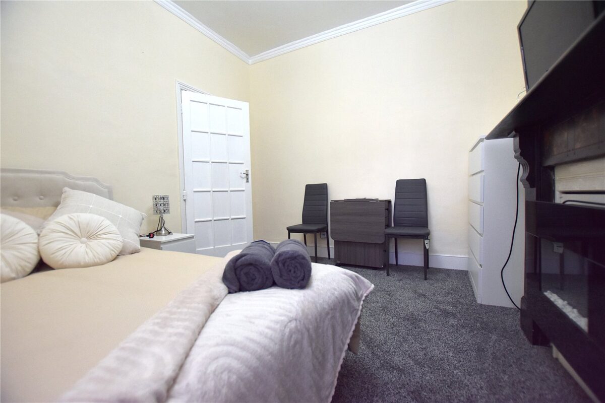 snwsah_tho250219_l_img_00.jpg Brook Road, Thornton Heath, CR7, photo 1