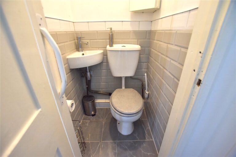 snwsah_tho250219_l_img_06.jpg Brook Road, Thornton Heath, CR7, photo 7