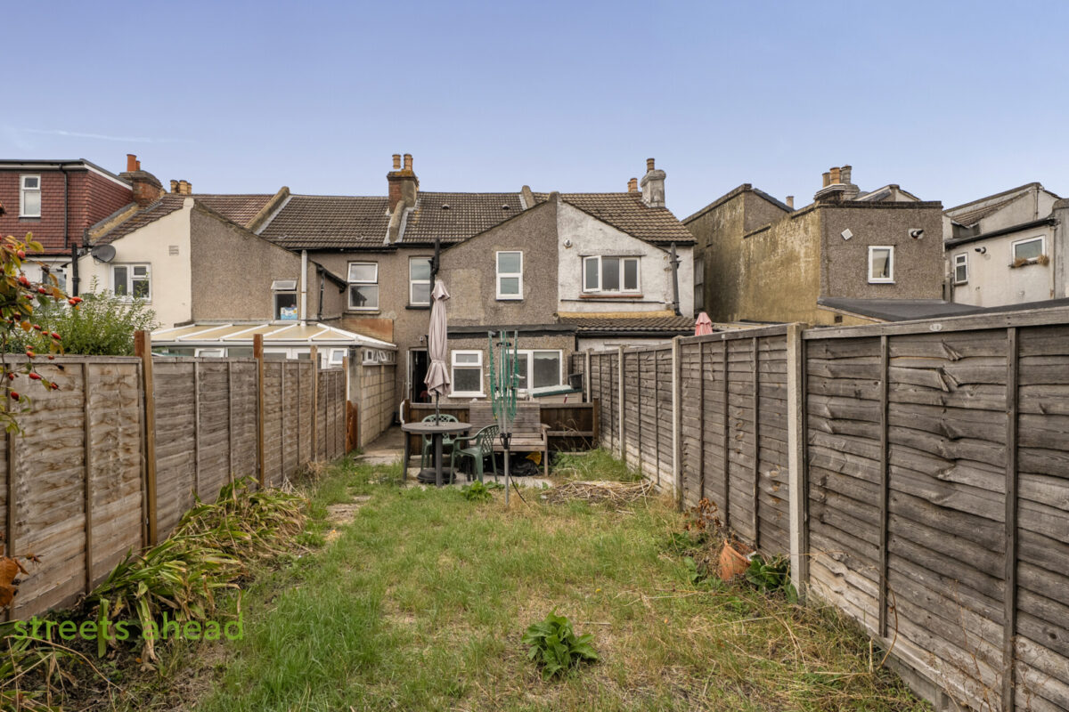 thosah_add250221_img_18.jpg Dennett Road, Croydon, CR0, photo 19
