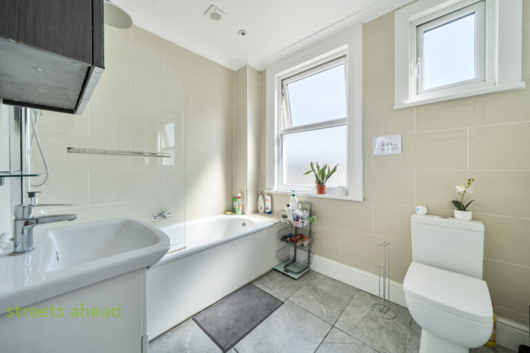 Elliott Road, Thornton Heath, CR7, photo 5