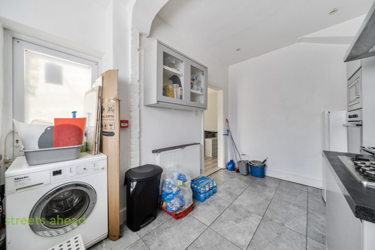 Elliott Road, Thornton Heath, CR7, photo 6