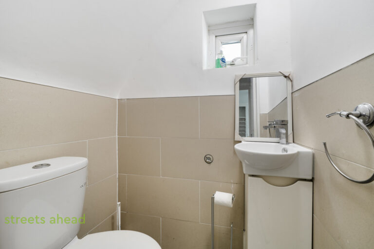 Elliott Road, Thornton Heath, CR7, photo 8