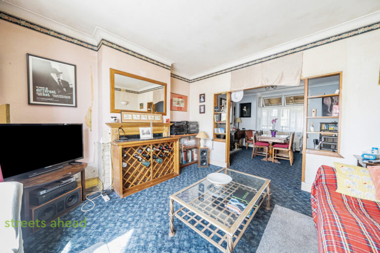 thosah_crp260288_img_05.jpg Ingram Road, Thornton Heath, CR7, photo 6