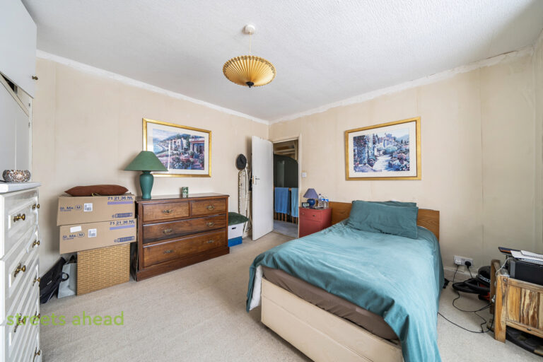 thosah_crp260288_img_12.jpg Ingram Road, Thornton Heath, CR7, photo 13