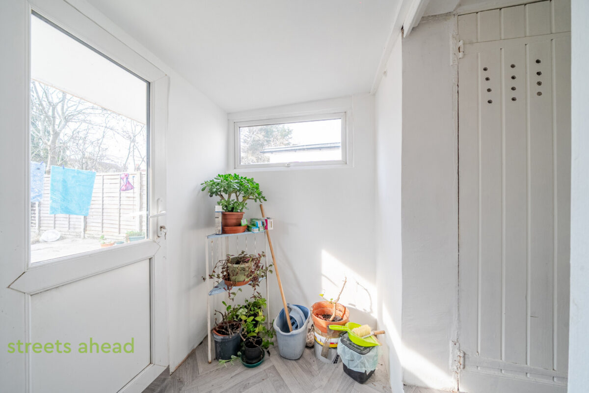 thosah pur250143 img 14