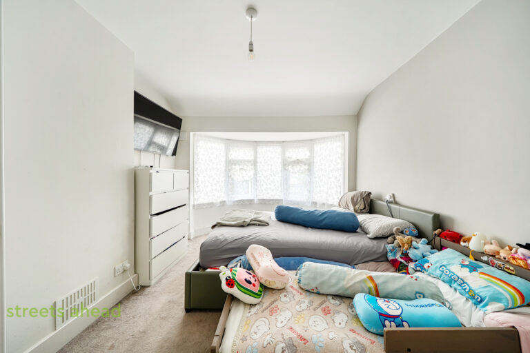 thosah_tho250039_img_16.jpg Zermatt Road, Thornton Heath, CR7, photo 17