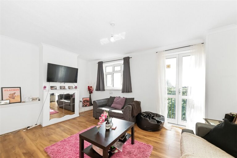 thosah_tho250131_img_00.jpg London Road, Mitcham, photo 1