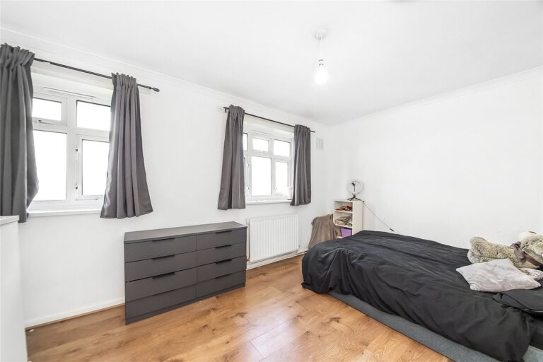 thosah_tho250131_img_04.jpg London Road, Mitcham, CR4, photo 5
