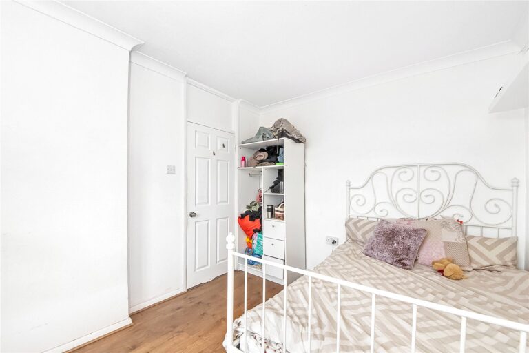 thosah_tho250131_img_09.jpg London Road, Mitcham, CR4, photo 10