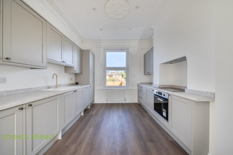 thosah_tho260177_img_02.jpg Fernham Road, Thornton Heath, CR7, photo 3