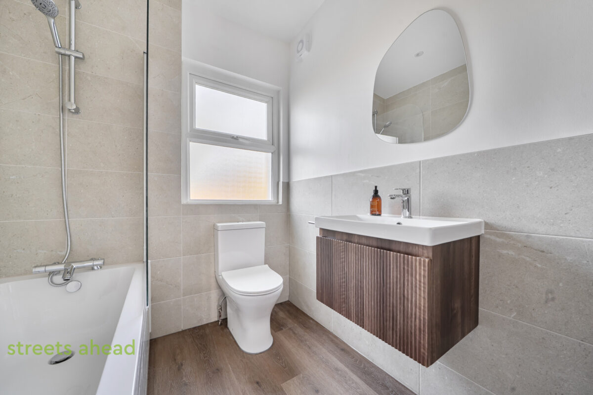 thosah_tho260177_img_04.jpg Fernham Road, Thornton Heath, CR7, photo 5