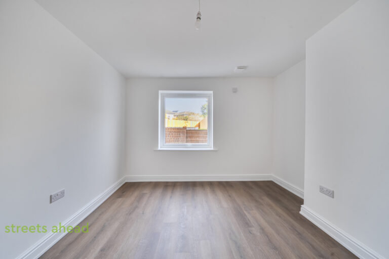 thosah_tho260177_img_05.jpg Fernham Road, Thornton Heath, CR7, photo 6