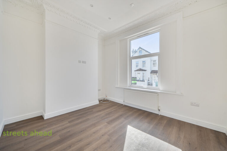 thosah_tho260177_img_15.jpg Fernham Road, Thornton Heath, CR7, photo 16