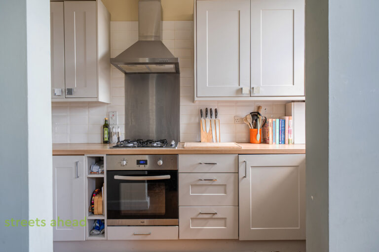 thosah_tho260184_img_09.jpg Brigstock Road, Thornton Heath, CR7, photo 10
