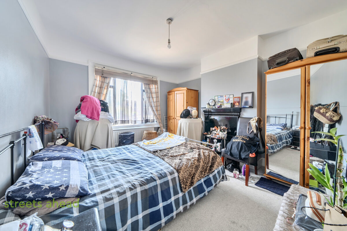 thosah_tho260189_img_05.jpg Nutfield Road, Thornton Heath, CR7, photo 6
