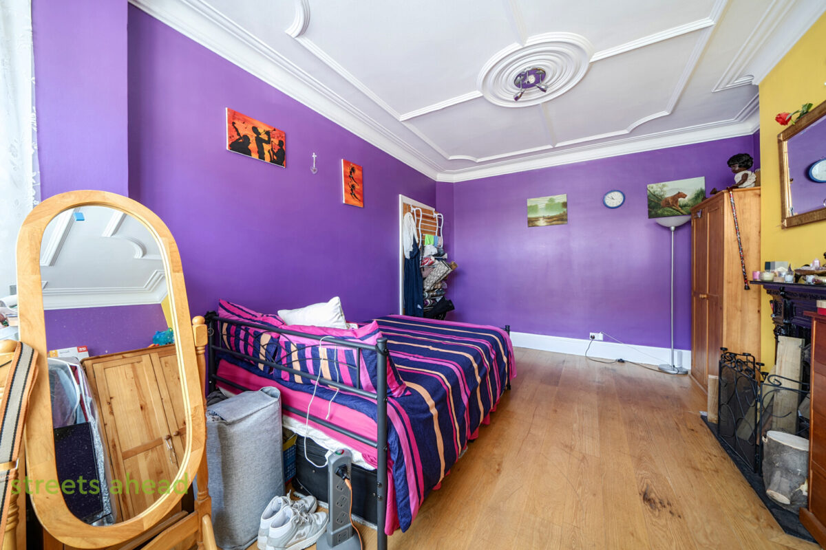 thosah_tho260189_img_07.jpg Nutfield Road, Thornton Heath, CR7, photo 8