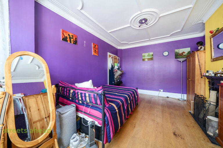 thosah_tho260189_img_07.jpg Nutfield Road, Thornton Heath, CR7, photo 8