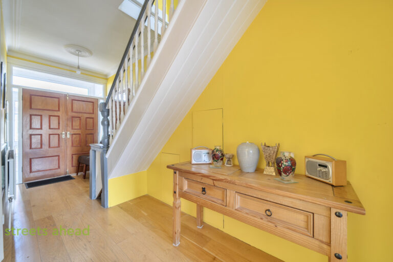 thosah_tho260189_img_10.jpg Nutfield Road, Thornton Heath, CR7, photo 11