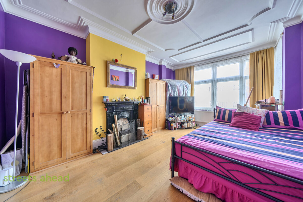thosah_tho260189_img_12.jpg Nutfield Road, Thornton Heath, CR7, photo 13