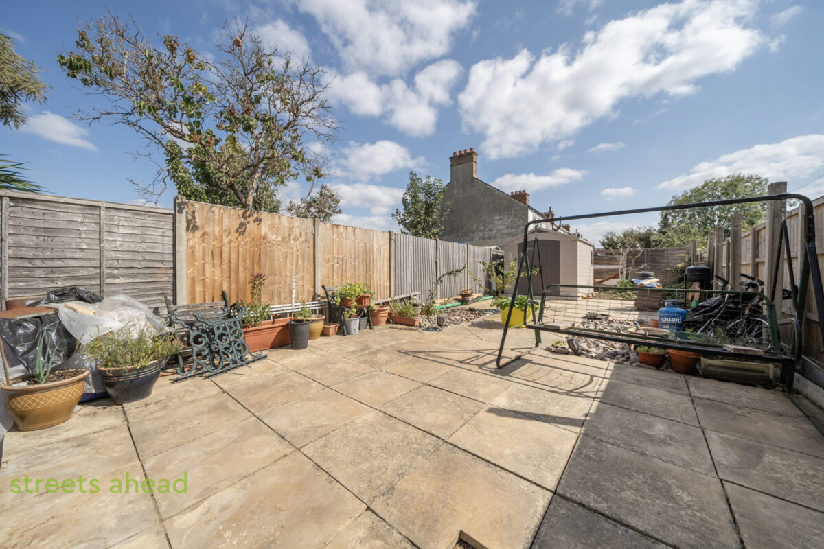 thosah_tho260189_img_16.jpg Nutfield Road, Thornton Heath, CR7, photo 17
