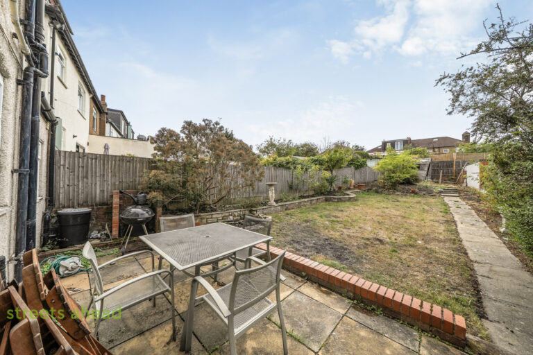 thosah_tho260212_img_02.jpg Ingram Road, Thornton Heath, CR7, photo 3
