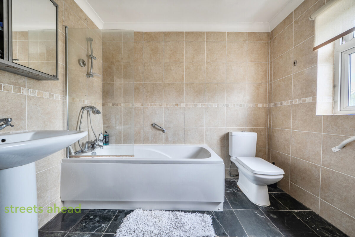 thosah_tho260212_img_05.jpg Ingram Road, Thornton Heath, CR7, photo 6