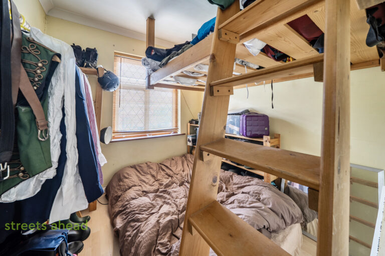 thosah_tho260212_img_10.jpg Ingram Road, Thornton Heath, CR7, photo 11