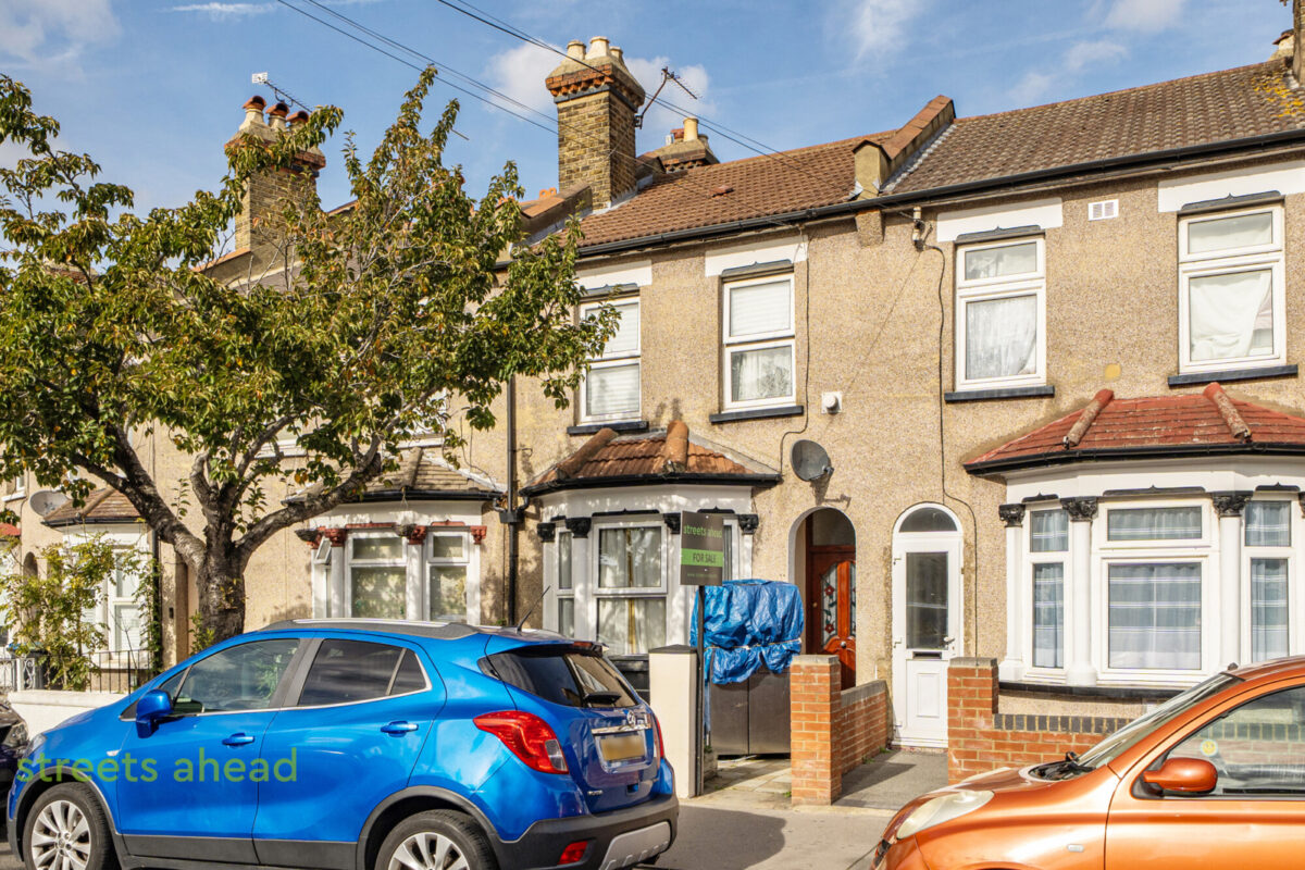 thosah_tho260214_img_00.jpg Frant Road, Thornton Heath, CR7, photo 1