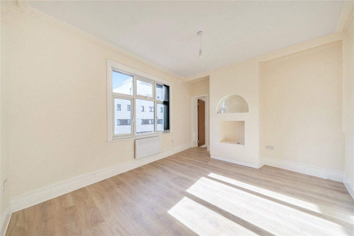 Woodville Road, Thornton Heath, CR7, photo 5