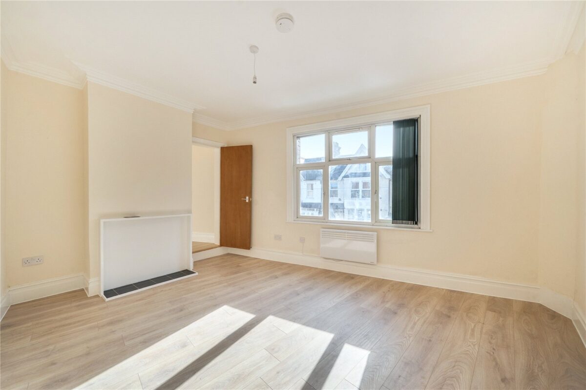 Woodville Road, Thornton Heath, CR7, photo 7