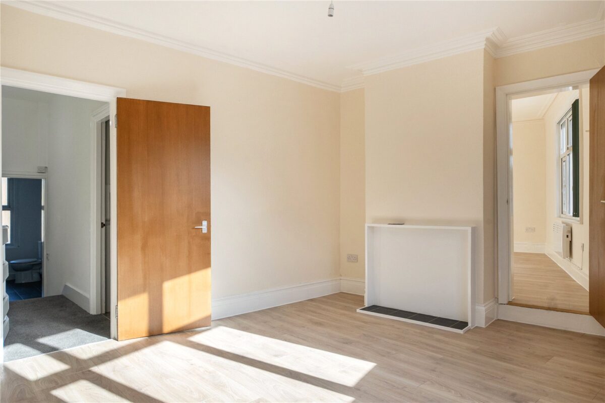 Woodville Road, Thornton Heath, CR7, photo 10