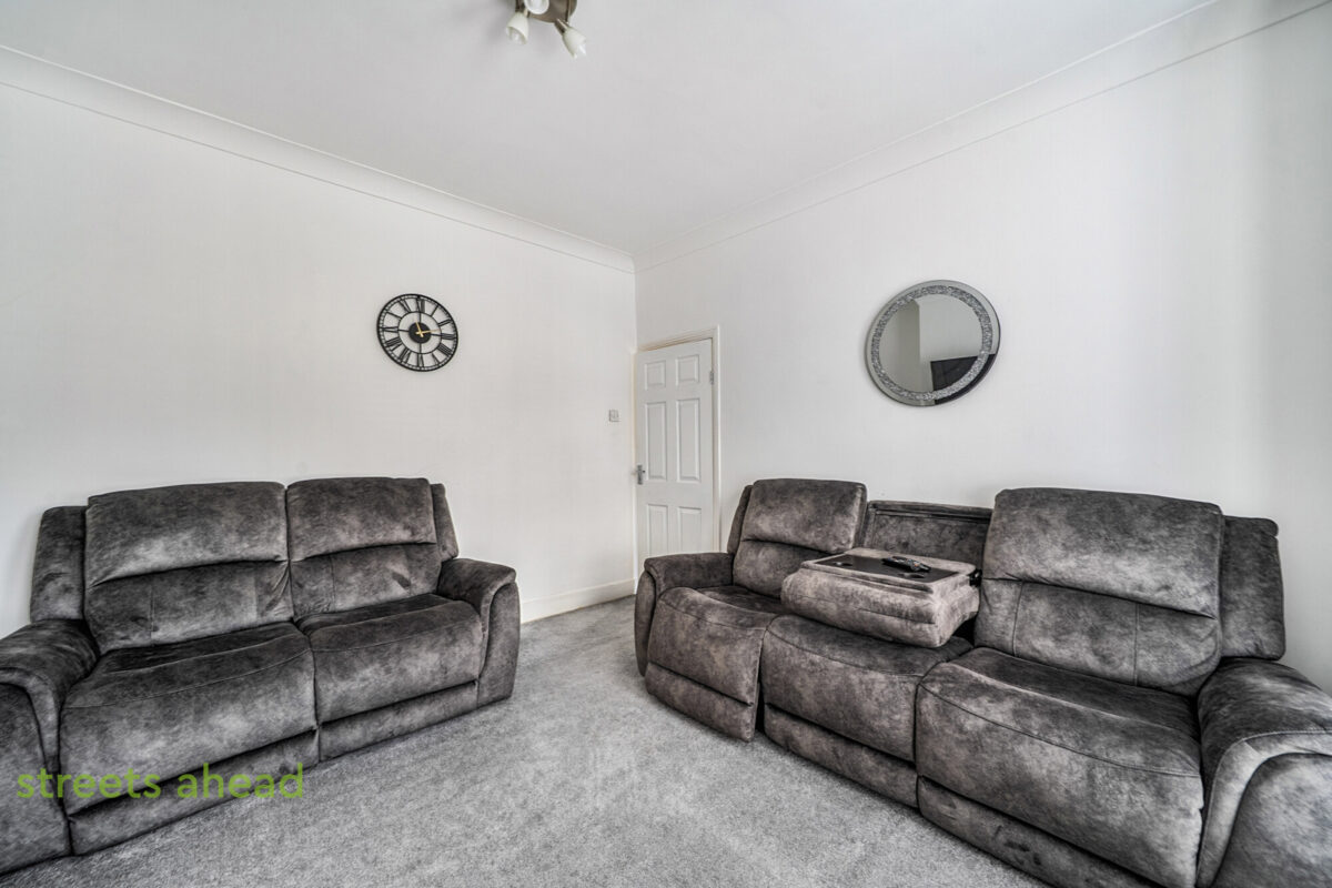 thosah_tho260239_img_11.jpg Hythe Road, Thornton Heath, CR7, photo 12