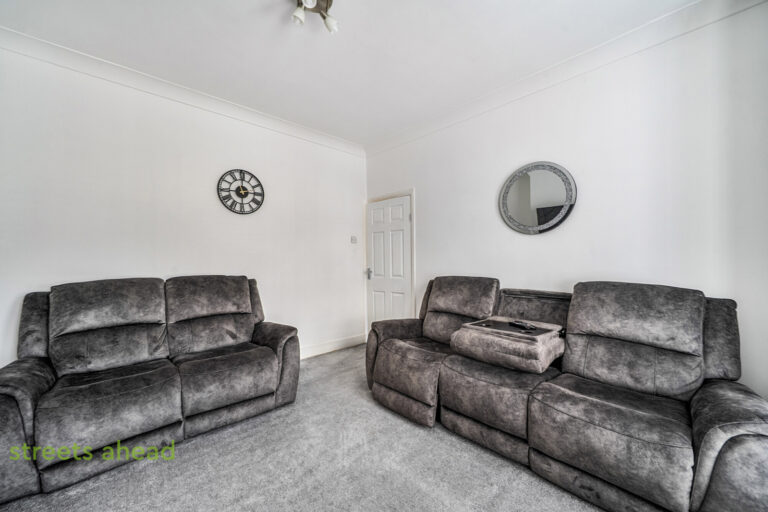 thosah_tho260239_img_11.jpg Hythe Road, Thornton Heath, CR7, photo 12