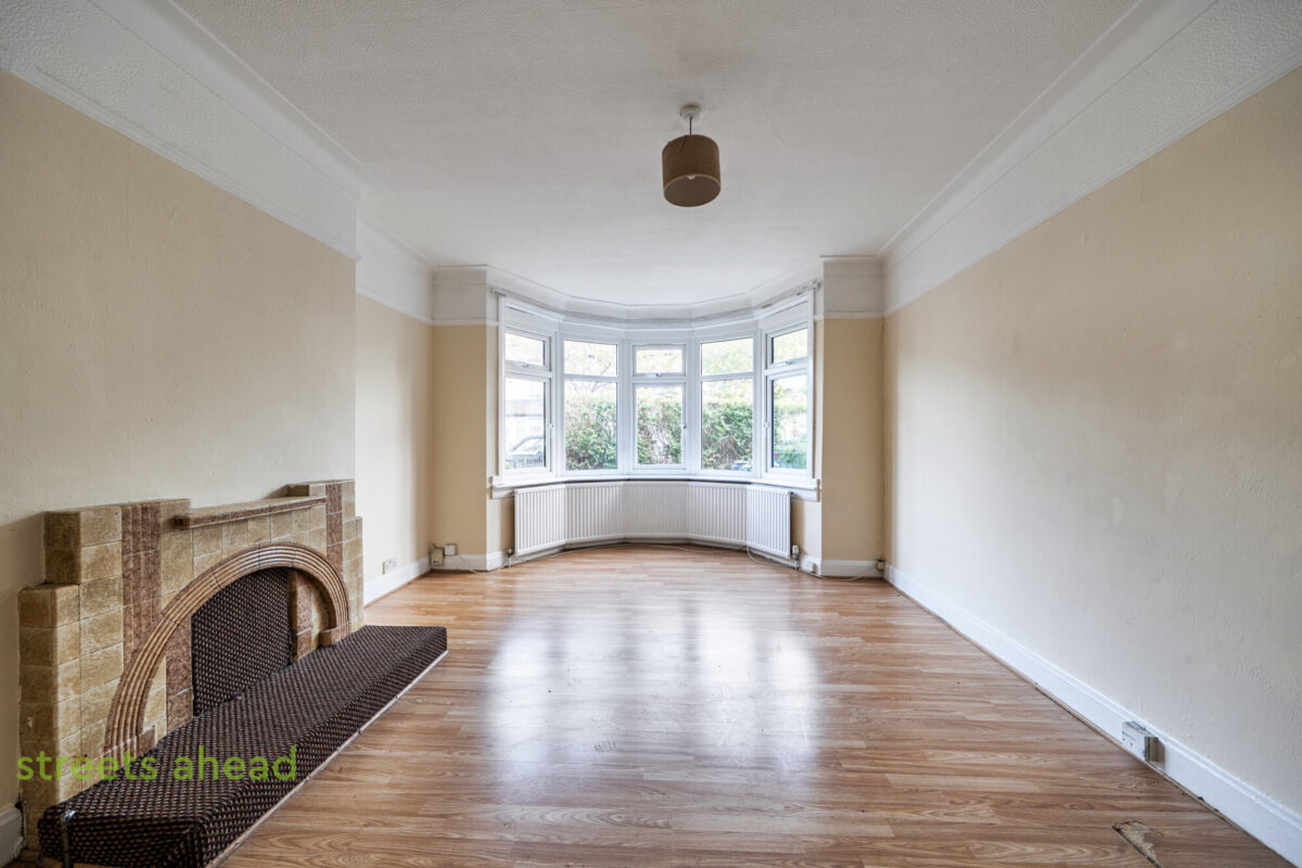 thosah_tho260245_img_09.jpg Redford Avenue, Thornton Heath, CR7, photo 10
