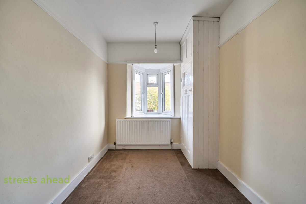 thosah_tho260245_img_13.jpg Redford Avenue, Thornton Heath, CR7, photo 14