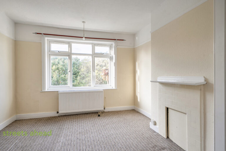 thosah_tho260245_img_16.jpg Redford Avenue, Thornton Heath, CR7, photo 17