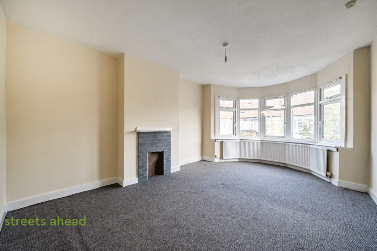 thosah_tho260245_img_19.jpg Redford Avenue, Thornton Heath, CR7, photo 20